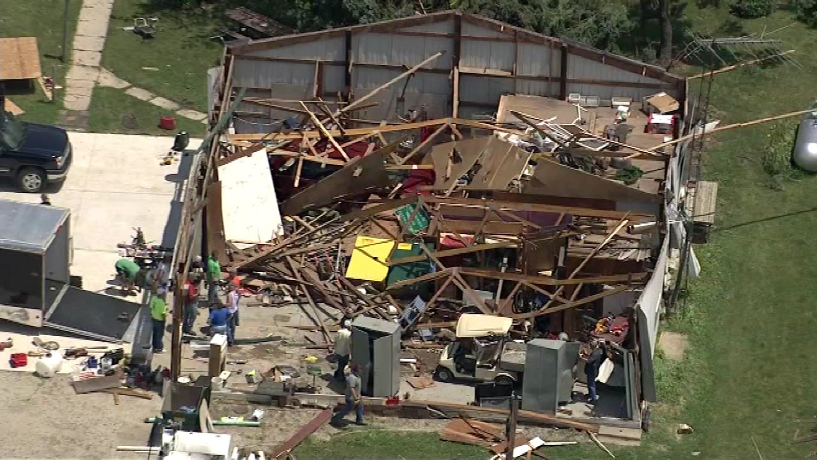 PHOTOS Tornado damage southwest of Chicago area ABC7 Chicago